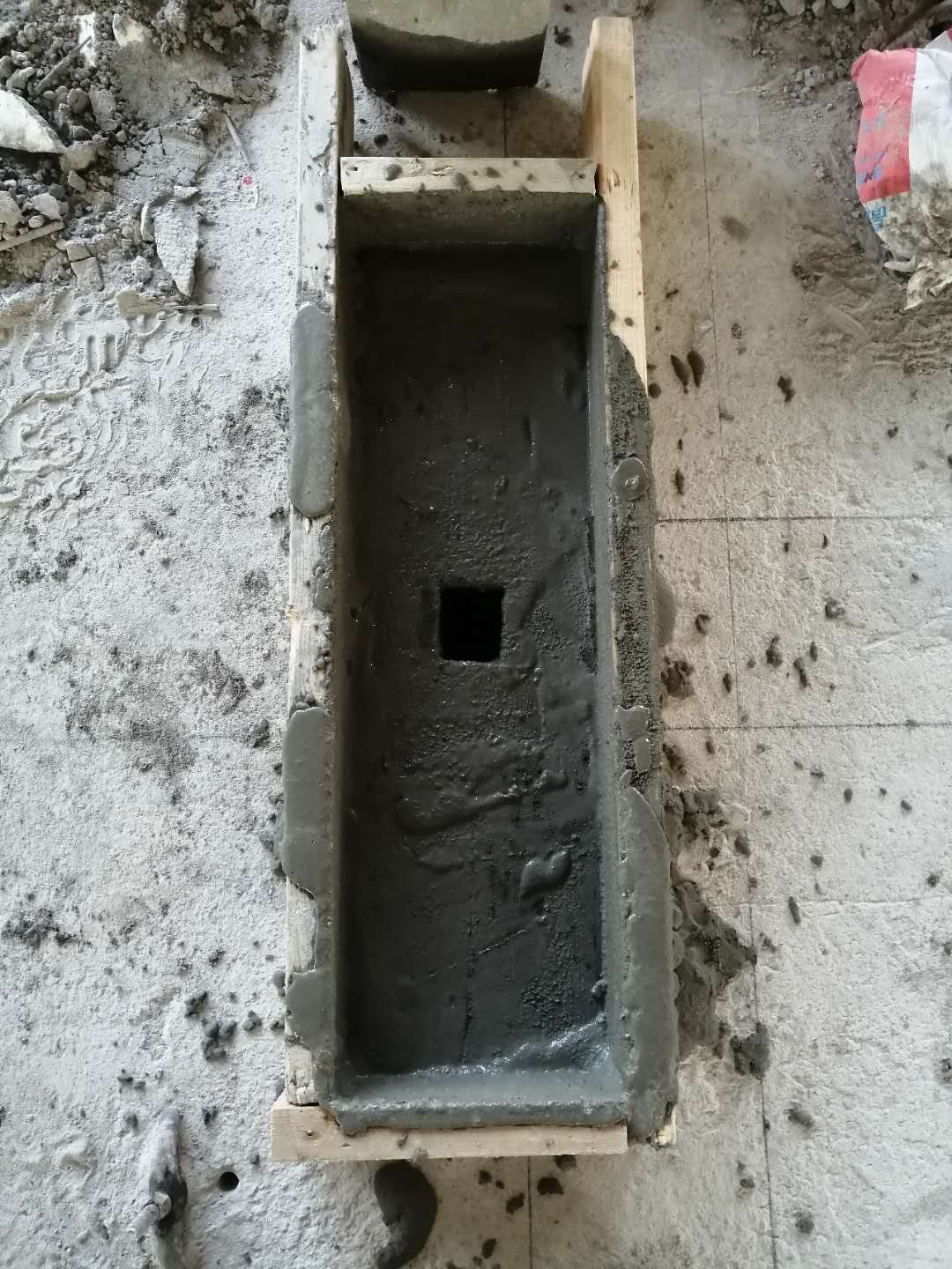 水泥路面起皮怎么办？？？？可以一次性治理到位吗？？？？