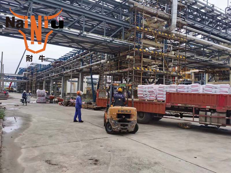 接纳缓凝剂来控制支座灌浆料的坍落度损失需要注重什么？？？？