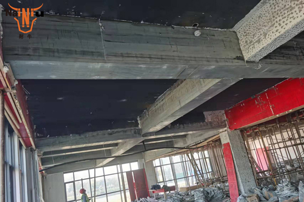 水泥路面起灰怎么办呢？？？？？